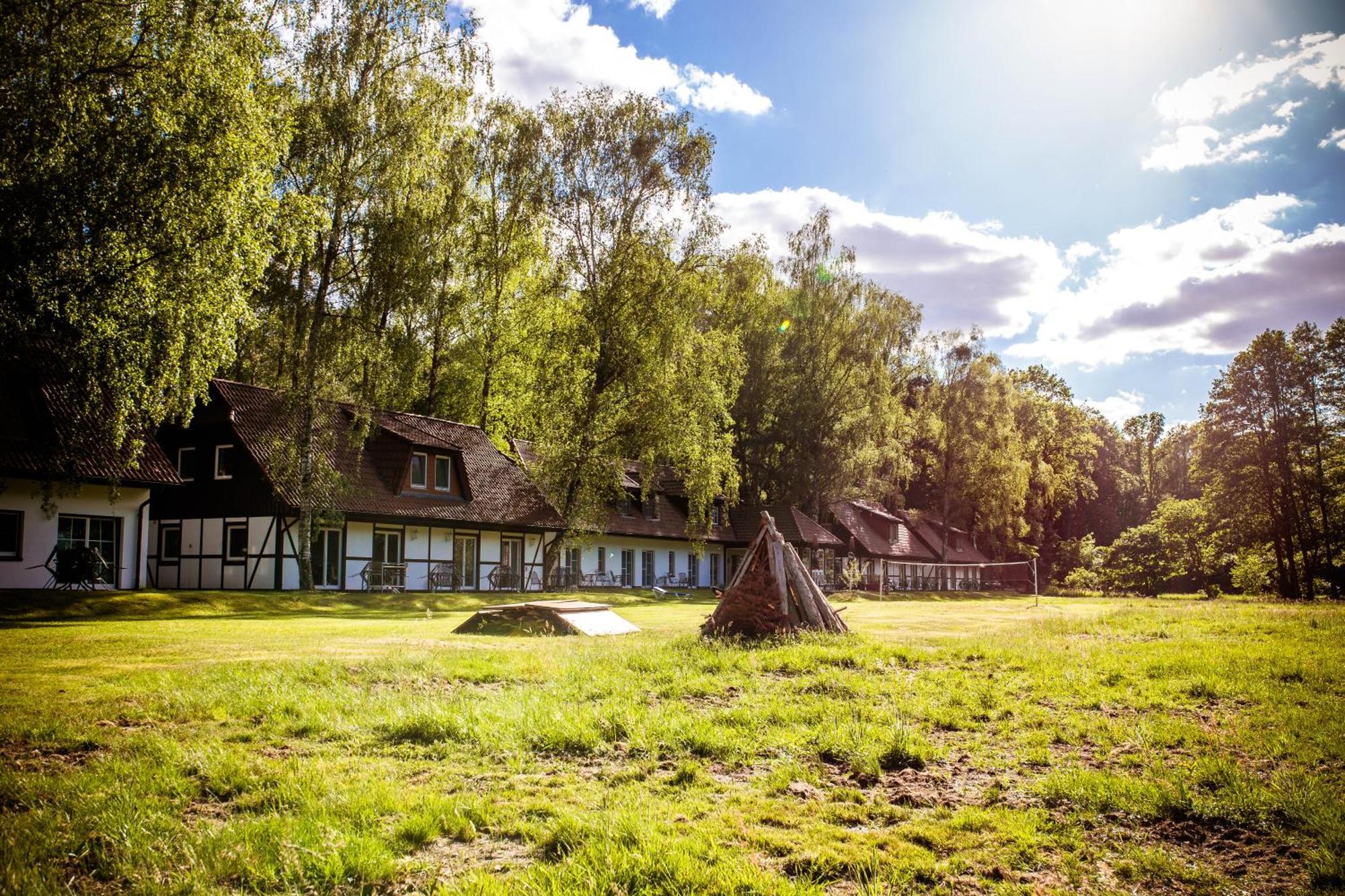 Seehotel Schorfheide Althüttendorf エクステリア 写真