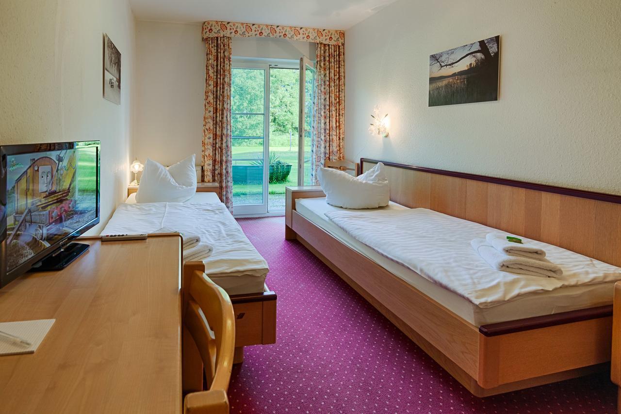 Seehotel Schorfheide Althüttendorf エクステリア 写真