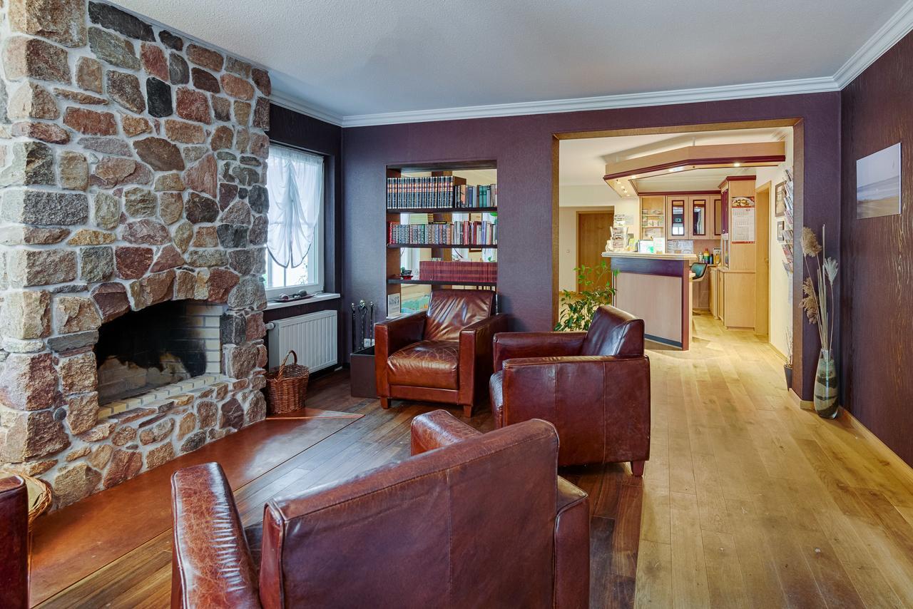 Seehotel Schorfheide Althüttendorf エクステリア 写真