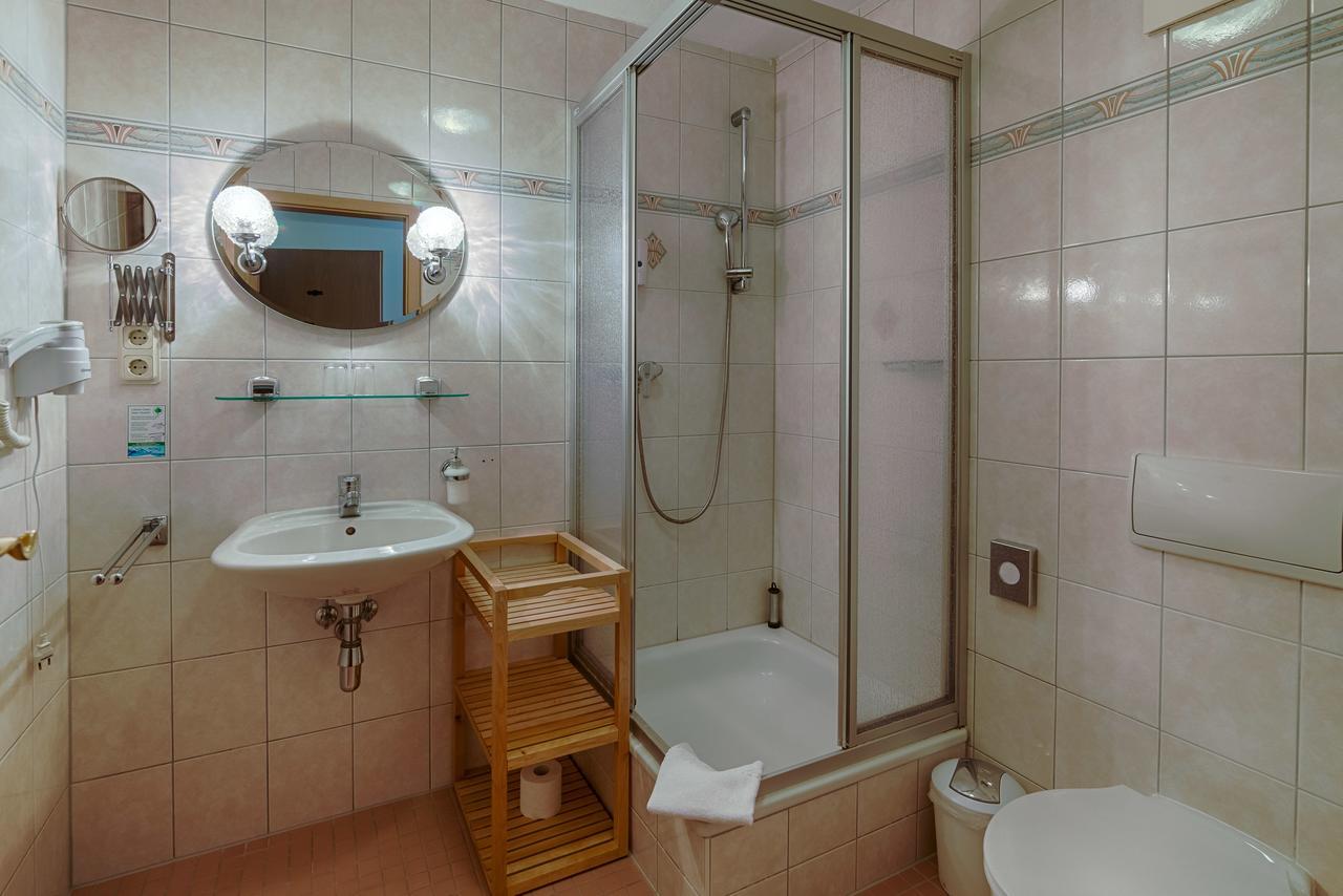 Seehotel Schorfheide Althüttendorf エクステリア 写真