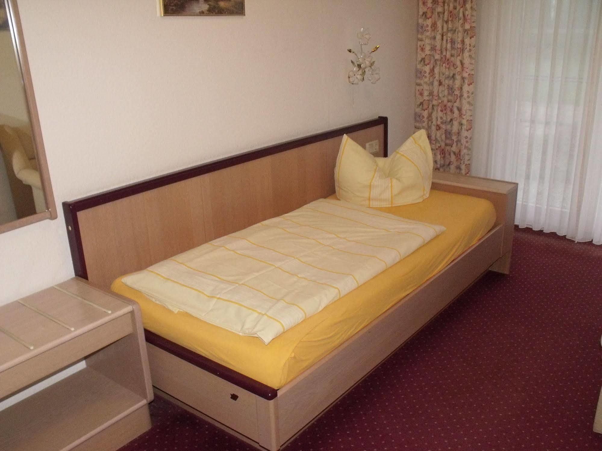 Seehotel Schorfheide Althüttendorf エクステリア 写真