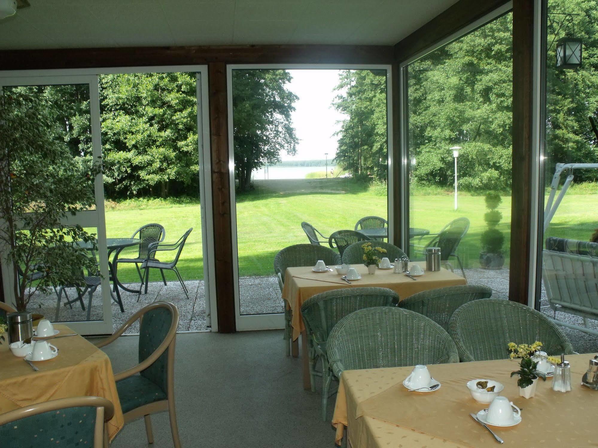 Seehotel Schorfheide Althüttendorf エクステリア 写真